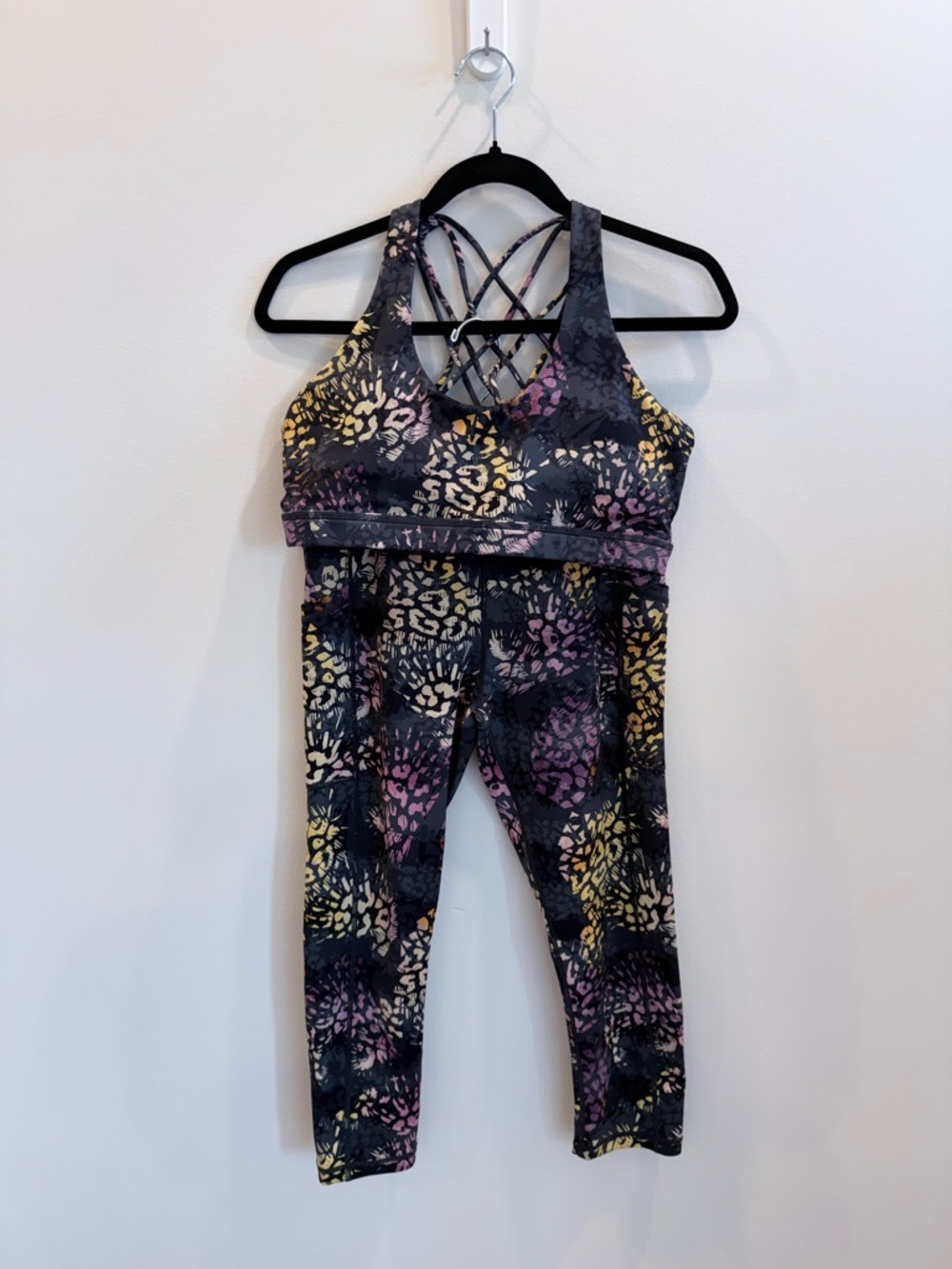 Constantly Varied Gear Leggings and Sports Bra Set Size Medium Activewear Gym